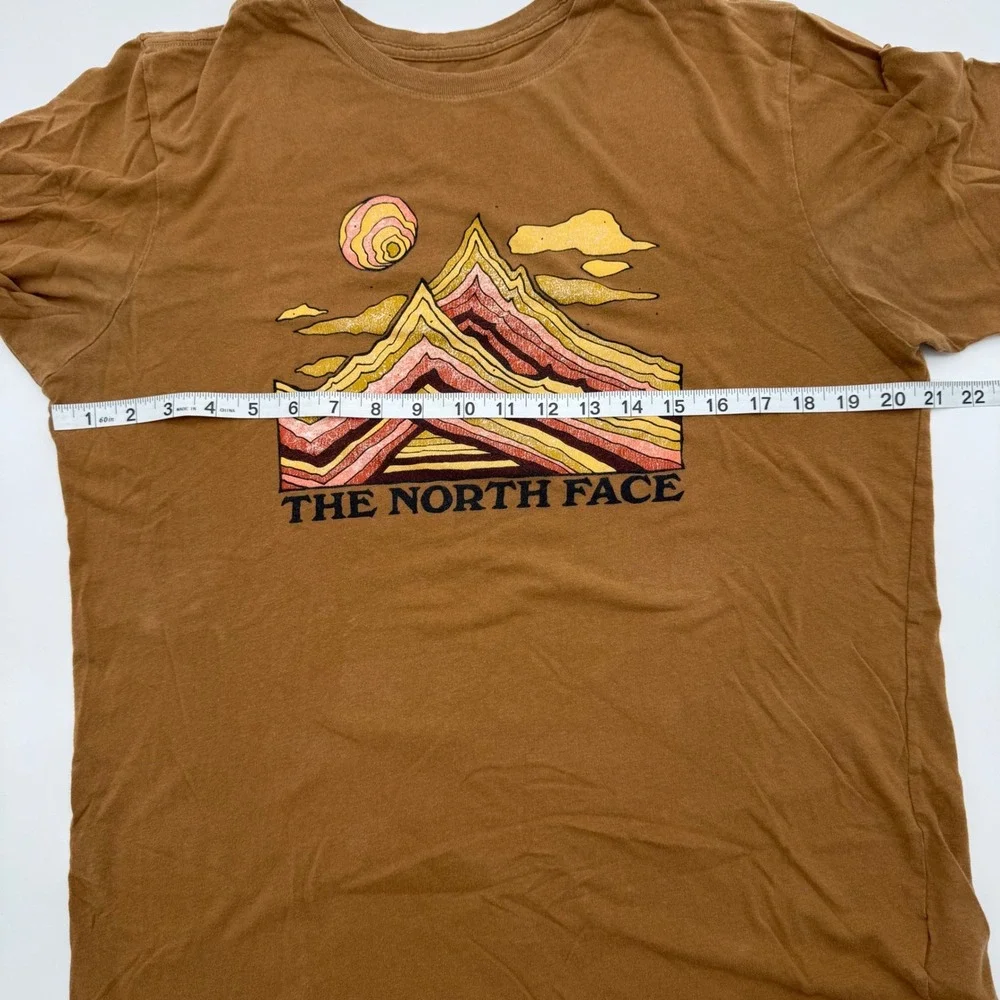 The North Face Mens Brown Mountain Graphic Short Sleeve T-Shirt Size M